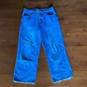 size 9 Volcom brand jeans